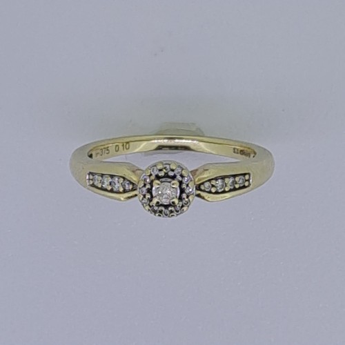 9ct gold diamond halo - 9ct,