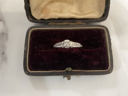 9ct gold diamond ringset - diamond,