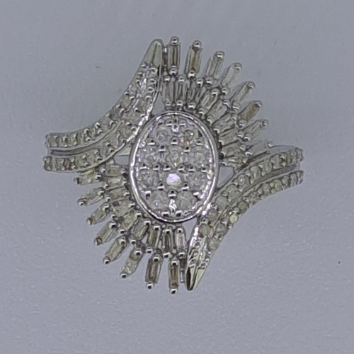 9ct white gold natural diamond - 9ct,