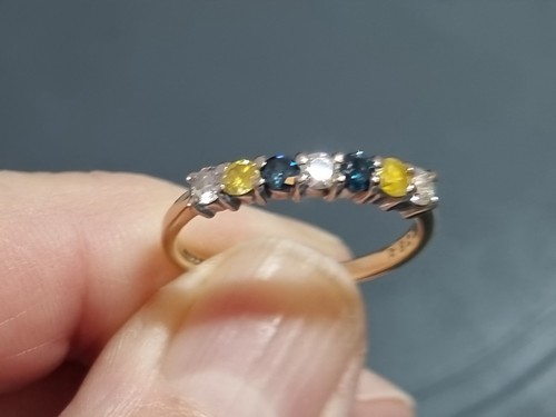 9ct yellow gold diamond - 9ct,