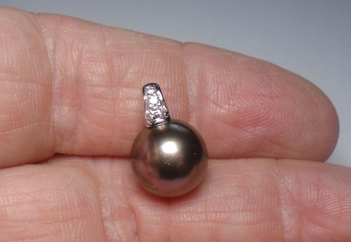 18ct white gold black pearl - black,