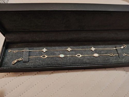 9ct bracelets - ,