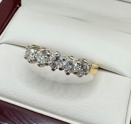 18ct gold 80ct five stone - 18ct,