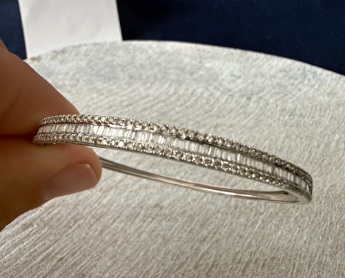 18ct white gold 20ct natural - 18ct,