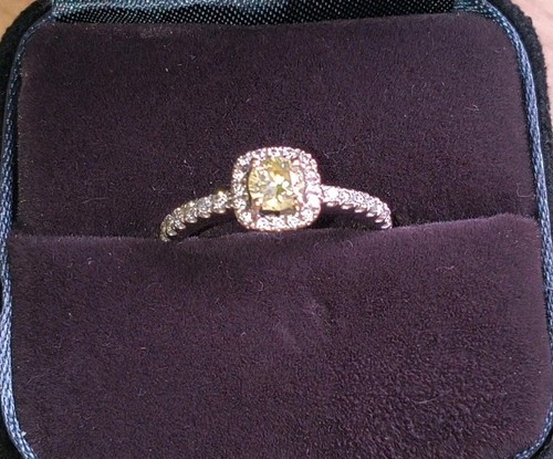 18ct white gold - 18ct, diamond