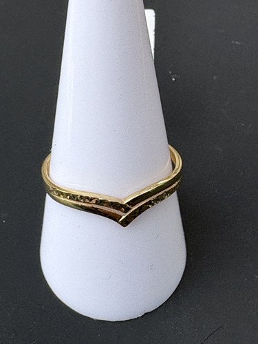 Hallmarked gold wishbone - hallmarked,