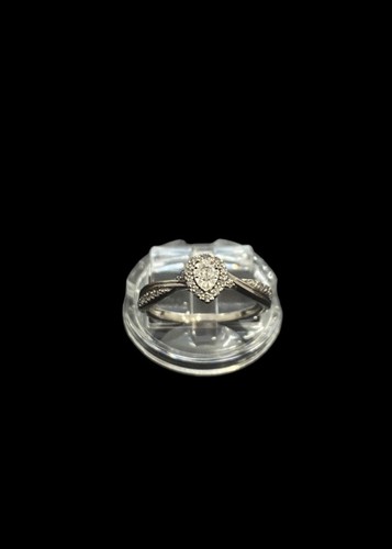 Fabulous 9ct white gold 15ct - white,