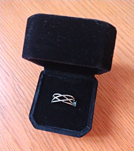 Real 9ct white - gold, diamond