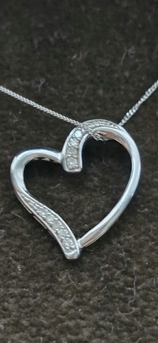 9ct white gold heart - , pendant