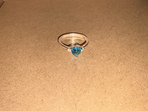 925 blue topaz heart - blue, size