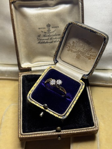 Yellow gold diamond illusion - gold,