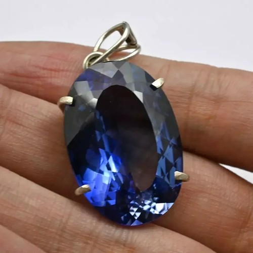 Natural blue sapphire - 26,