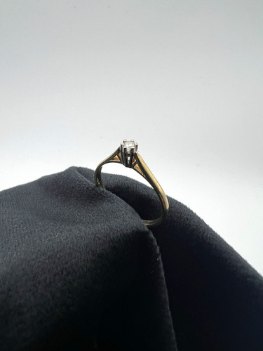 9ct gold diamond - gold, solitaire