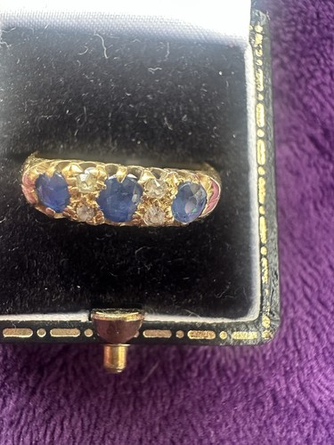 Carat yellow gold - 18,