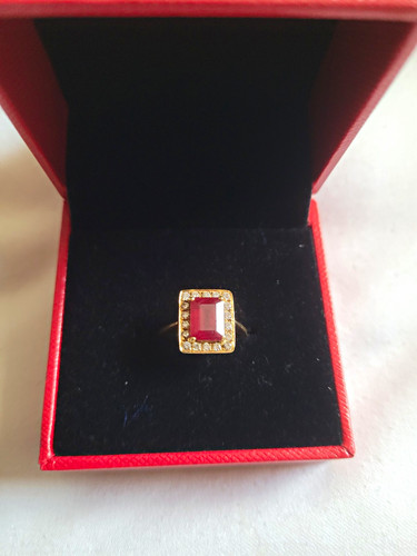 18ct yellow gold ruby - yellow,