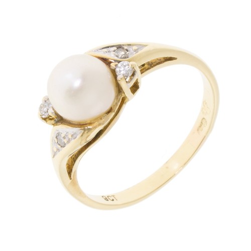Pre owned 9ct gold pearl - gold, and