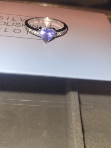 9ct white gold tanzanite - gold,