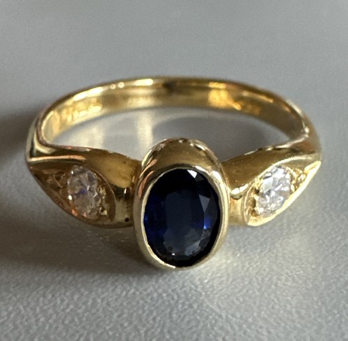 18ct trilogy ring yellow - 18ct,