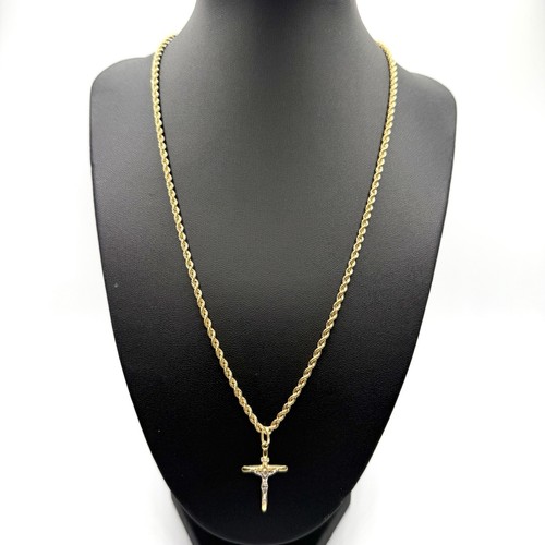 Stunning beautiful 18ct yellow - stunning,